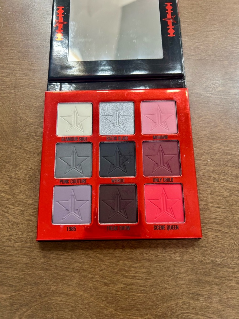 jeffrey star weirdo eyeshadow palette